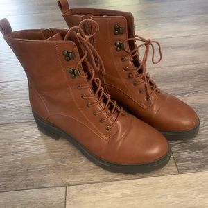 Women’s Lace Up Ankle Boots Size 9
